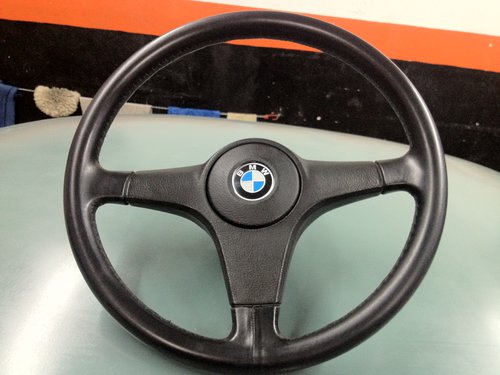 12559-volante-m-technic-3-spoke-sport-bmw-e30-19821988.jpg