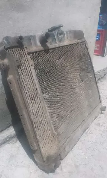 Radiador Para Mercedes W114 / 115