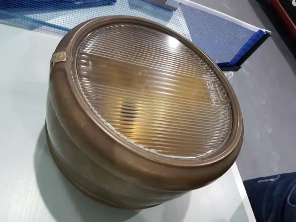 1 faro Cadillac Año 1925 Aproximadamente
