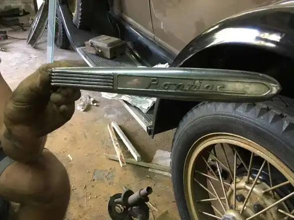 Moldura Pontiac