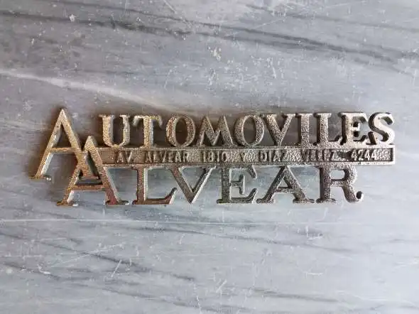 Insignia Alvear