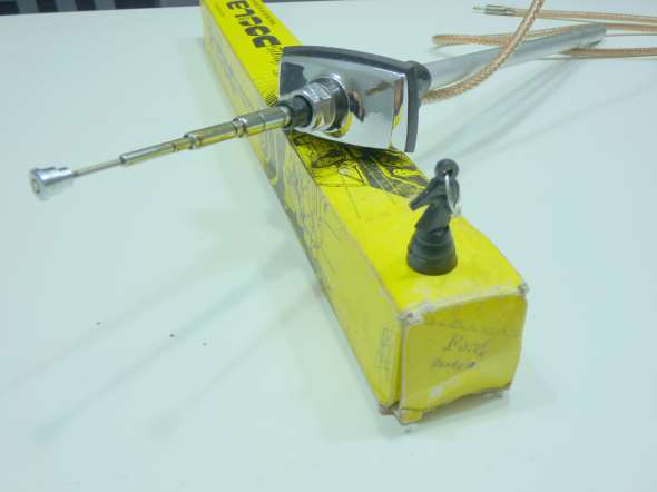 Antena Manual Ford Fairlane