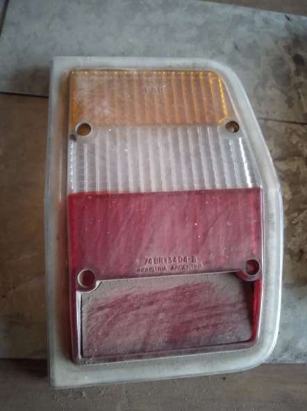 Acrilico Faro Trasero Ford Taunus
