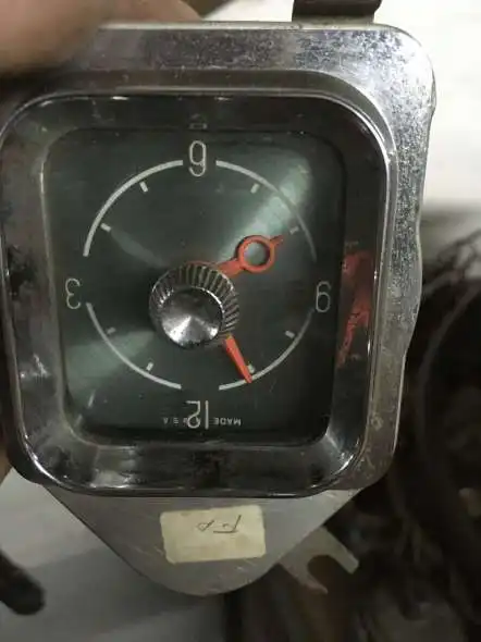 Reloj Hora 6 V. Americano