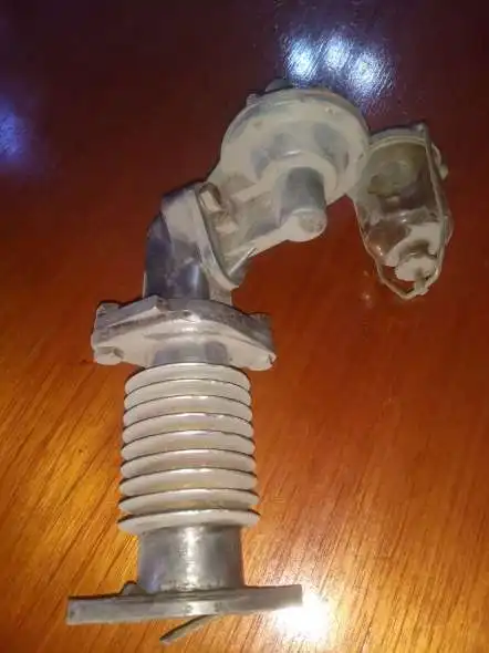 Vendo Bomba Nafta Ford V8