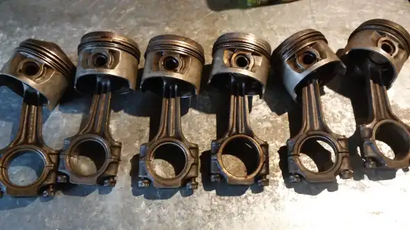 Pistones ,bielas Mercedes Benz 280 Se M110