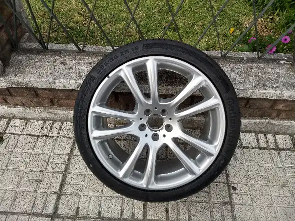Neumatico Delantero 255/35 R19 Continental Con Llanta Mercedes Benz