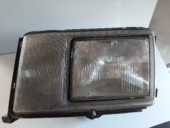 Óptica Mercedes Benz