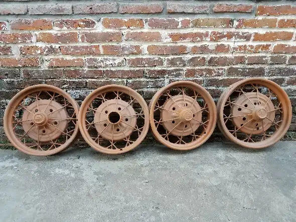 Llantas Ford A