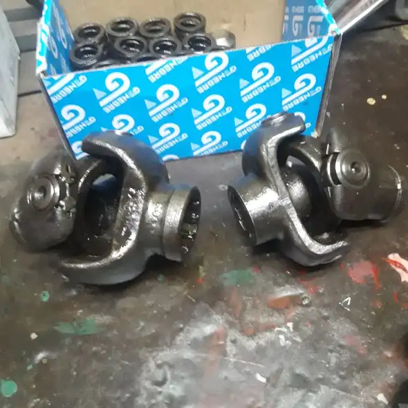 Crucetas Ford