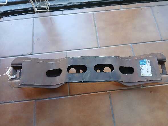 Travesaño Chasis Ford