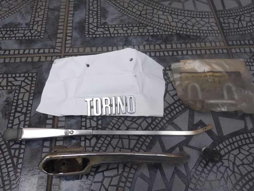 Gancho / Traba Cerradura Tapa Baúl Torino, Nueva, Original, Impecable, En Bolsa Ika Renault