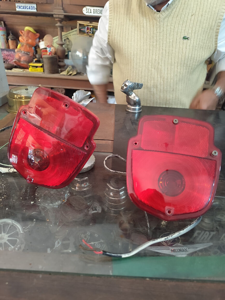 Faros Cola Ford F1 1951