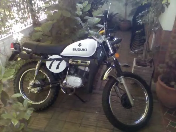 Suzuki  AX 100