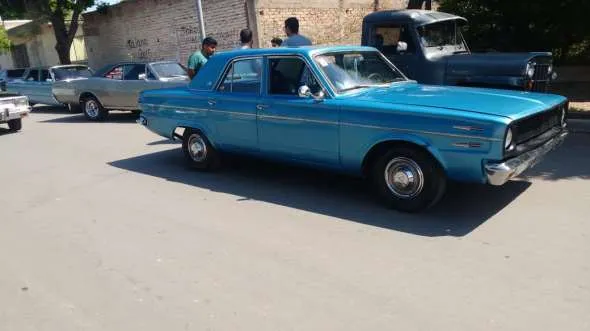 Chrysler  Valiant IV