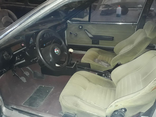 Alfa Romeo GTV 2000