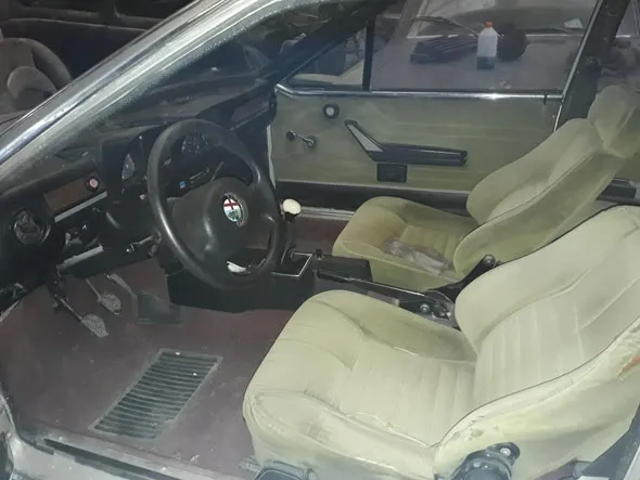 Alfa Romeo GTV 2000