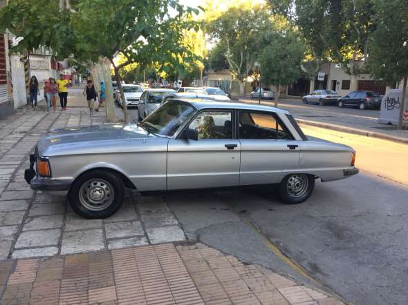 Ford Falcon 87