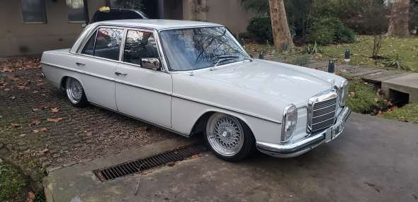 Mercedes Benz  240D