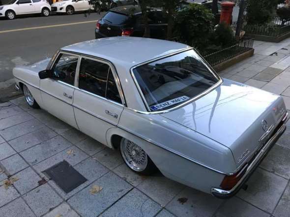 Mercedes Benz  240D