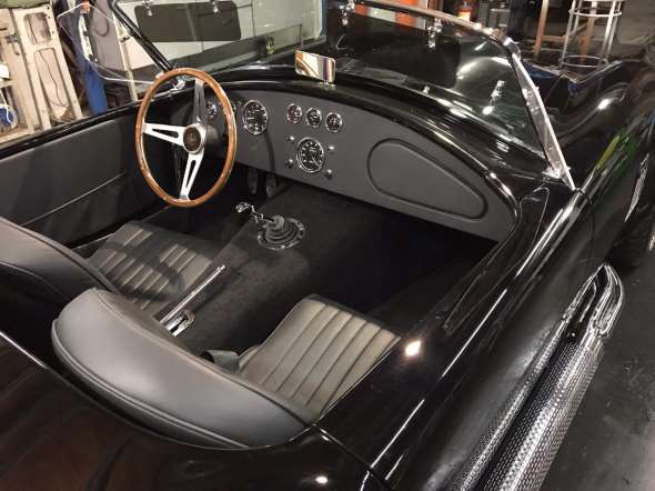 Shelby  Cobra