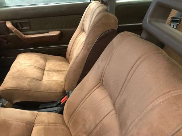 Volvo  242 DL