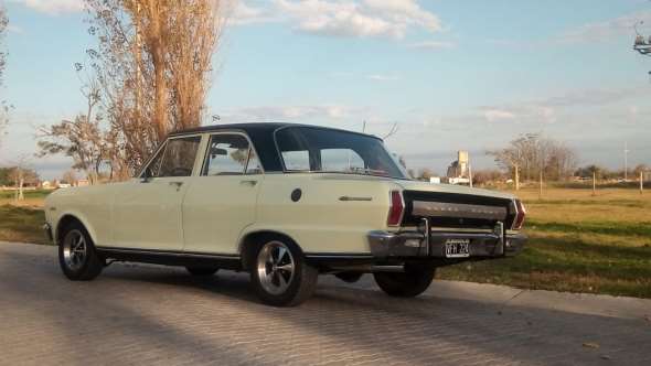 Chevrolet 400 Super Sport