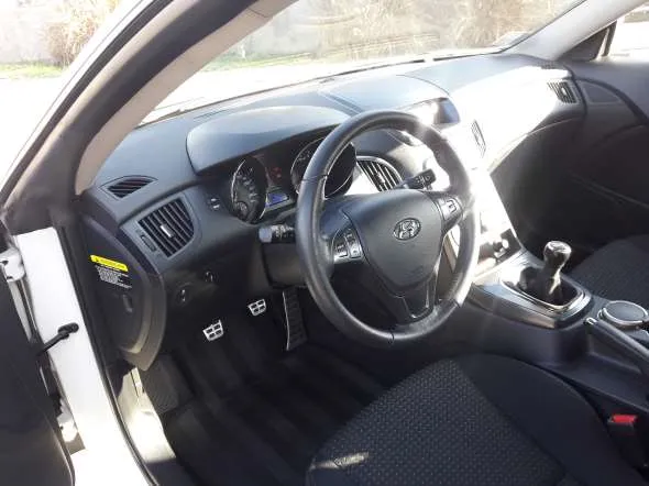 Hyundai  Genesis