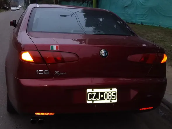 Alfa Romeo 166