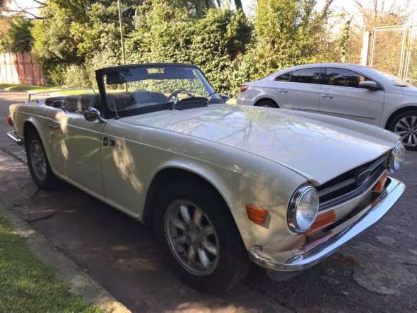 Triumph TR6