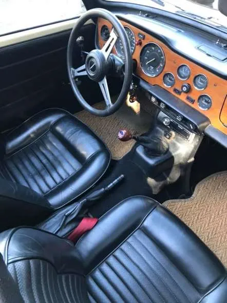 Triumph TR6