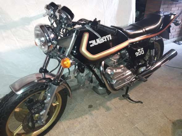 Ducati  Darmah 900 SD Desmo