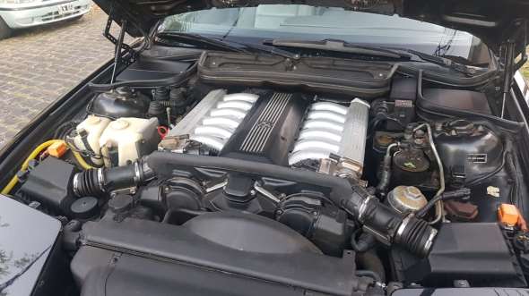 BMW 850