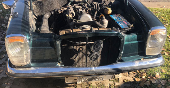 Mercedes Benz  Pickup 220 D