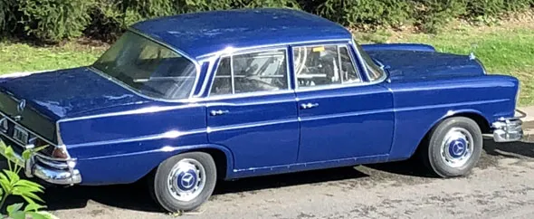 Mercedes Benz 220 SE