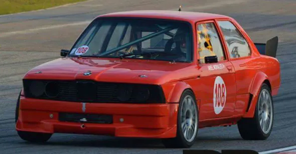 BMW 323