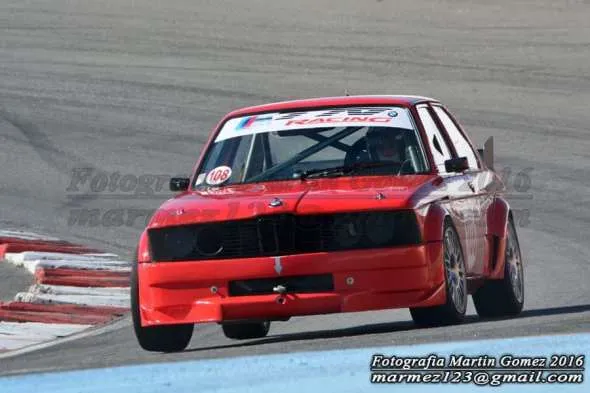 BMW 323
