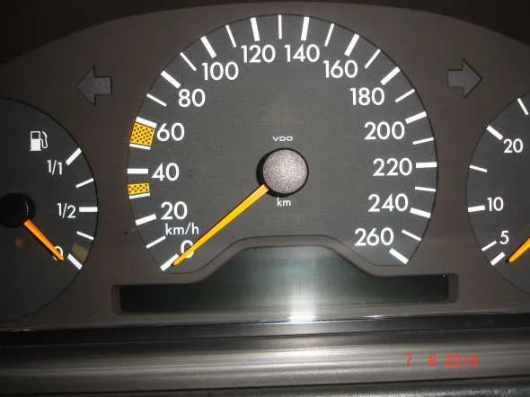 Mercedes Benz E 300 TD