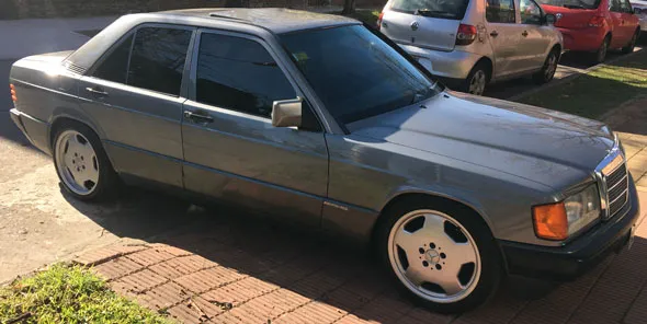 Mercedes Benz 190 E
