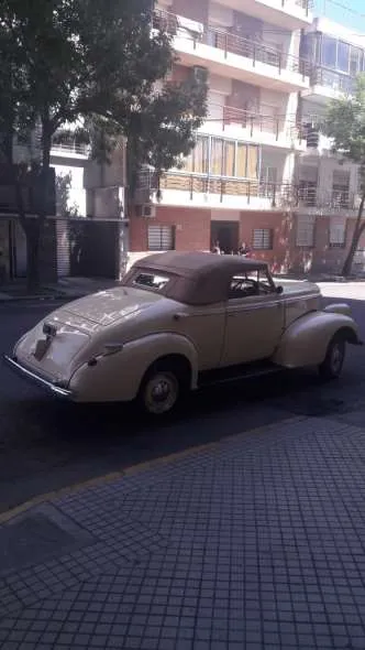 Oldsmobile 1938 Cabriolet