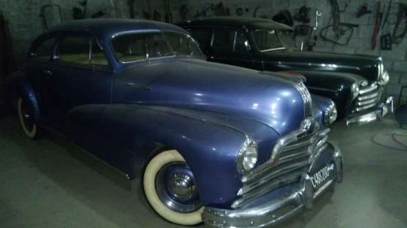 Pontiac  1947 Entrenliner Sedán Coupé