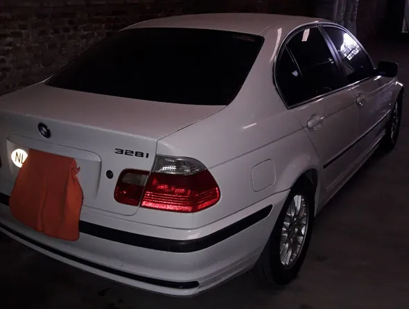 BMW  2000
