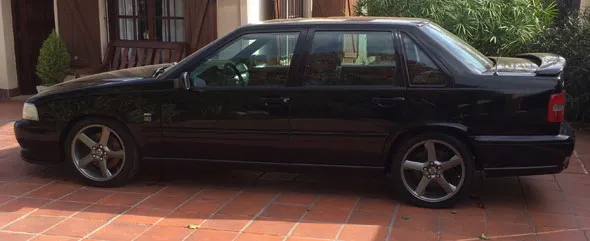 Volvo S70R