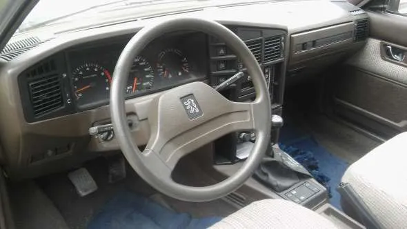 Peugeot 505