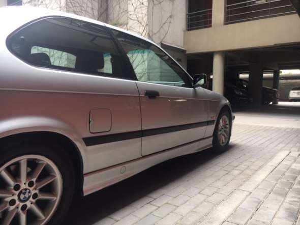 BMW  323 TI