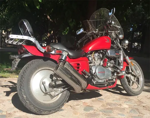 Honda  Supermagna