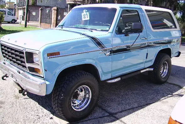 Ford Bronco XLT Diesel 4x4