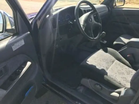 Toyota Hilux Double Cab SR 4x4