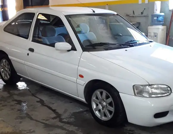 Ford Escort SI 1.8 16v 115hp