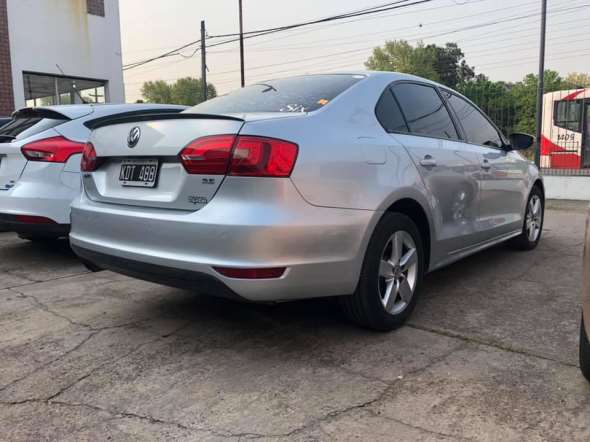 Volkswagen Vento 2.5 Automático 2011